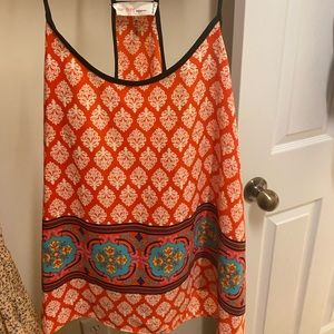 Boutique pattern top